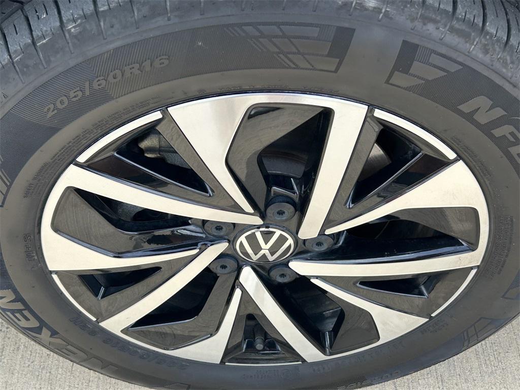 used 2025 Volkswagen Jetta car, priced at $19,221