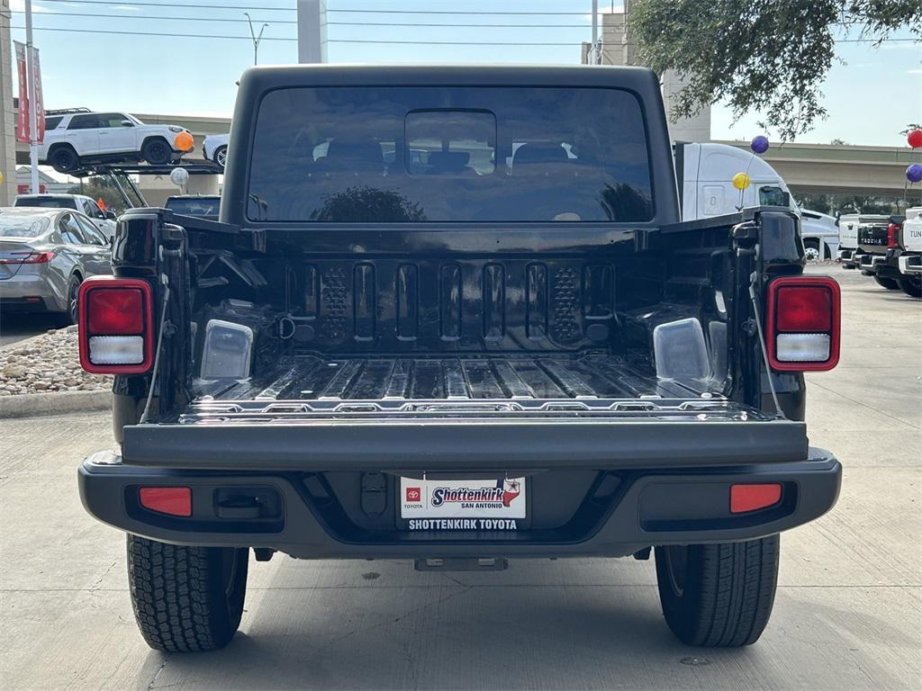 used 2023 Jeep Gladiator car, priced at $32,591
