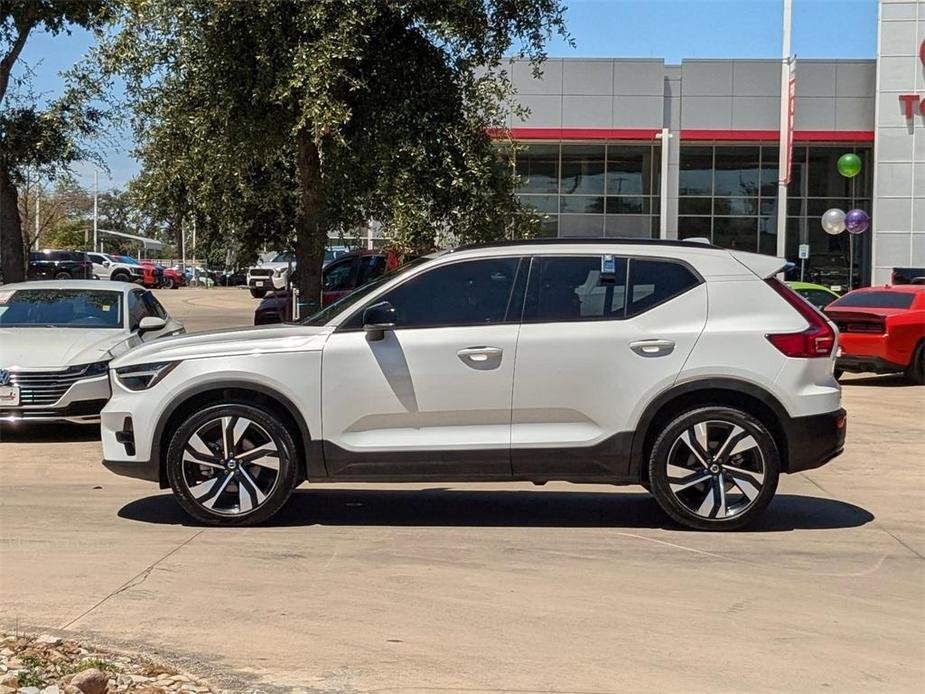 used 2023 Volvo XC40 car, priced at $31,987