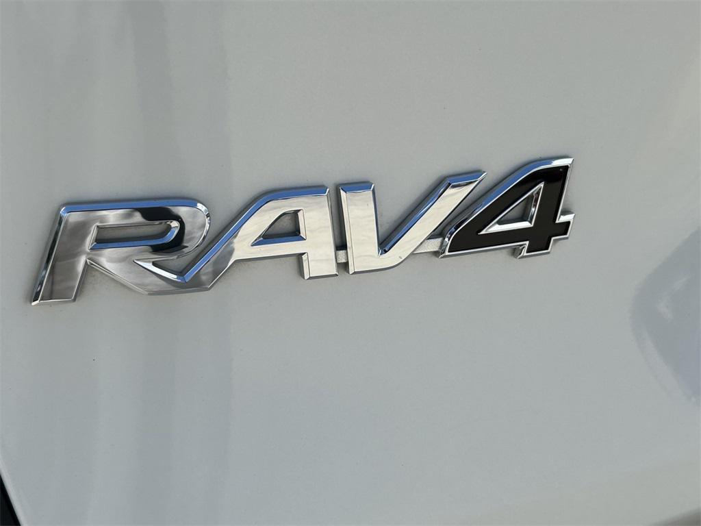 used 2022 Toyota RAV4 Hybrid car, priced at $35,151