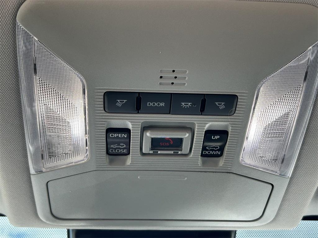 used 2022 Toyota RAV4 Hybrid car, priced at $35,151