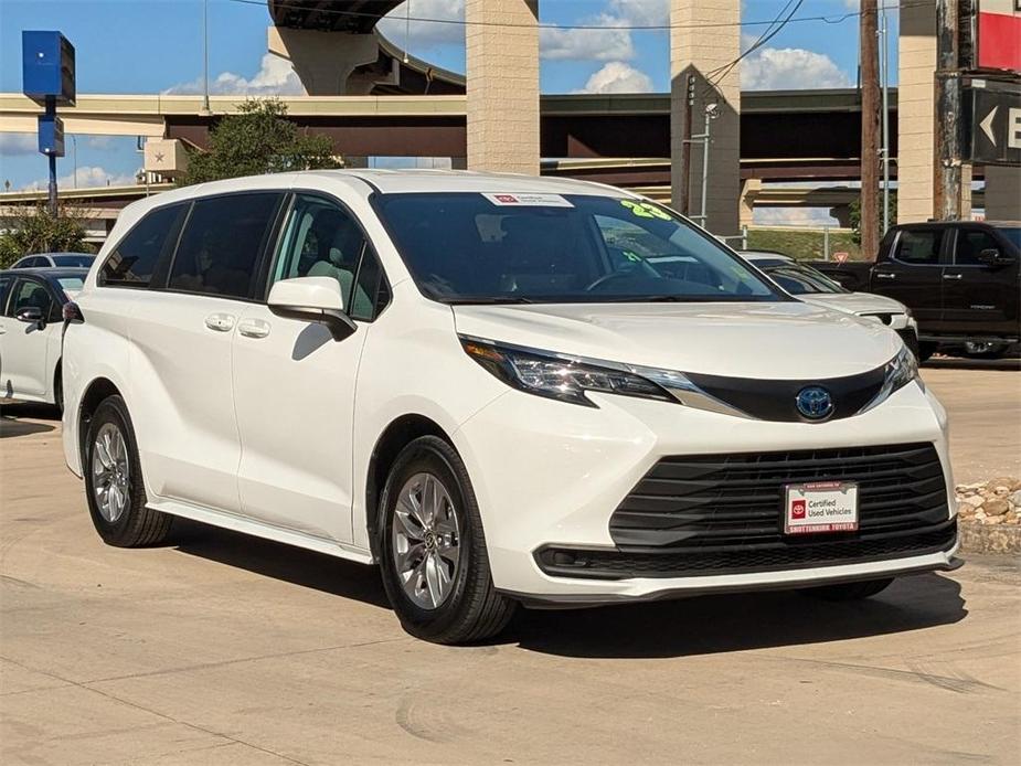 used 2023 Toyota Sienna car, priced at $41,900