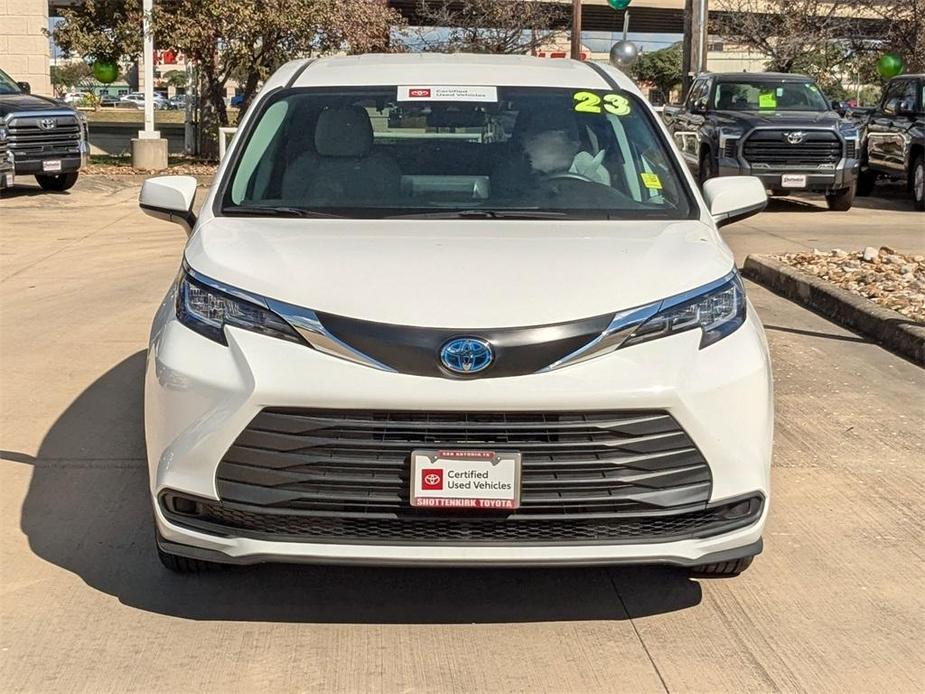 used 2023 Toyota Sienna car, priced at $39,991