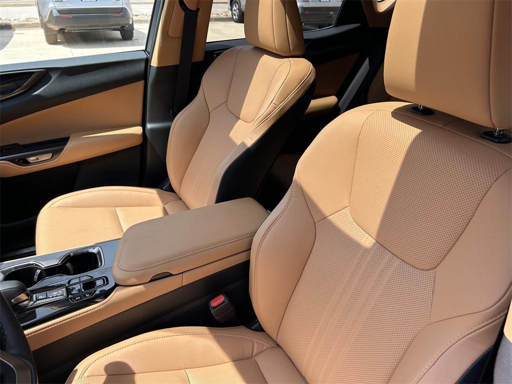 used 2025 Lexus NX 250 car, priced at $44,422