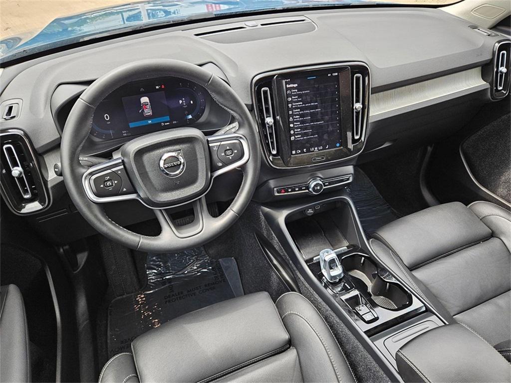 used 2024 Volvo XC40 car, priced at $33,304