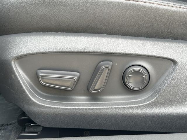 used 2019 Toyota Camry Hybrid car, priced at $24,991