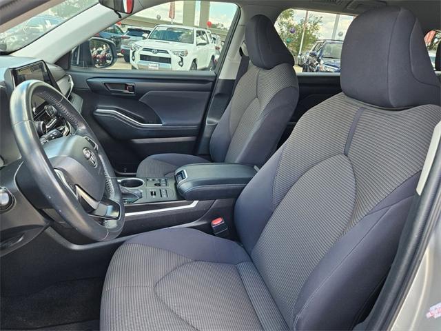 used 2023 Toyota Highlander car, priced at $40,444