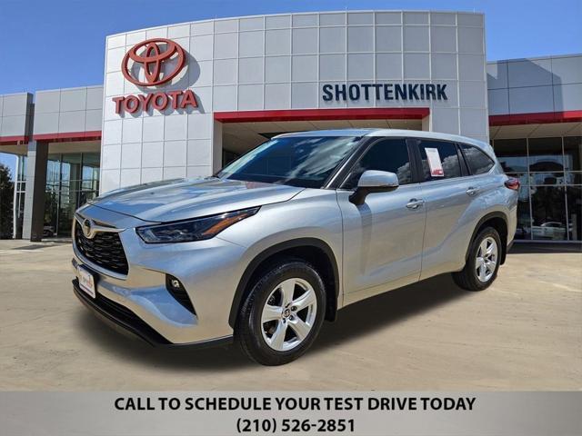 used 2023 Toyota Highlander car, priced at $41,991