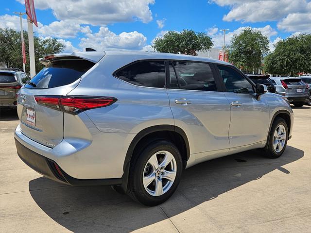 used 2023 Toyota Highlander car, priced at $41,991