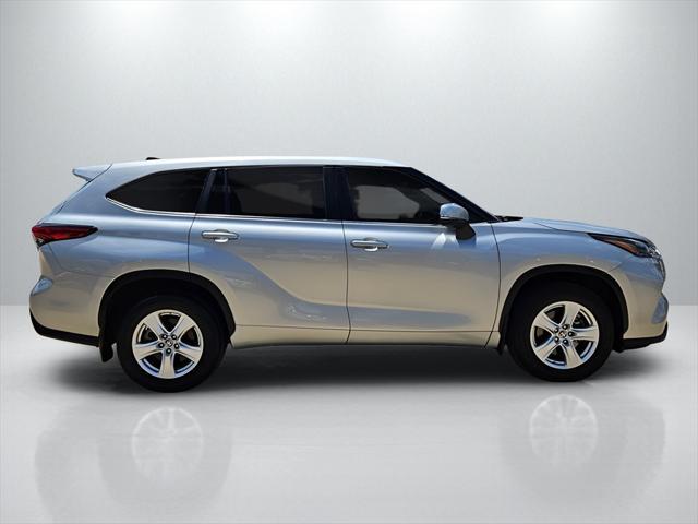 used 2023 Toyota Highlander car, priced at $40,444