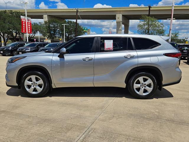 used 2023 Toyota Highlander car, priced at $41,991