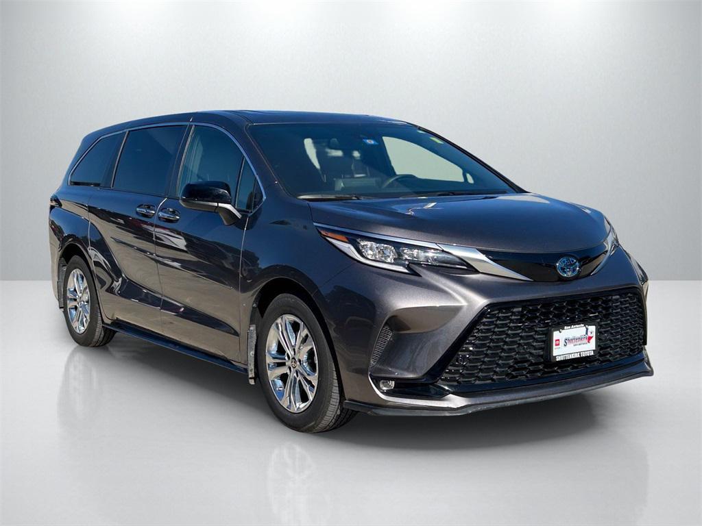 used 2022 Toyota Sienna car, priced at $44,010