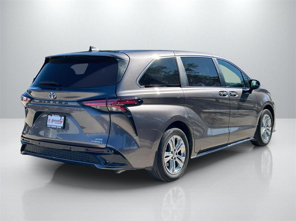 used 2022 Toyota Sienna car, priced at $44,010