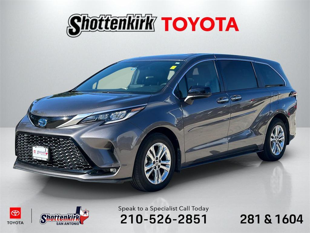 used 2022 Toyota Sienna car, priced at $44,010