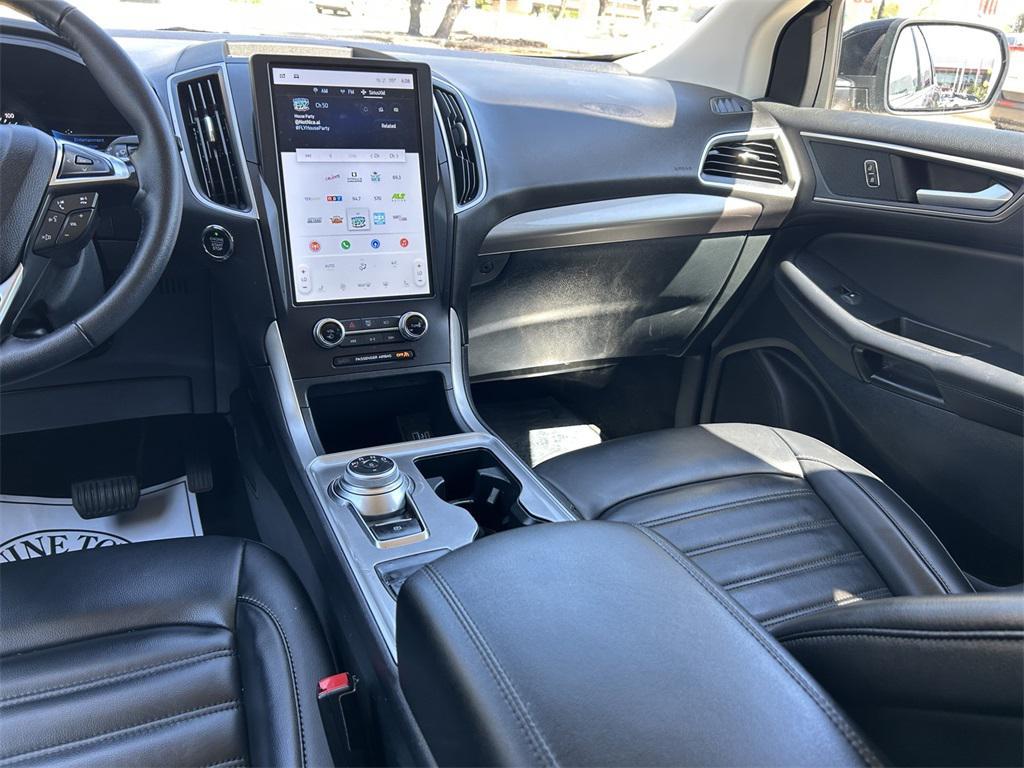 used 2024 Ford Edge car, priced at $23,422