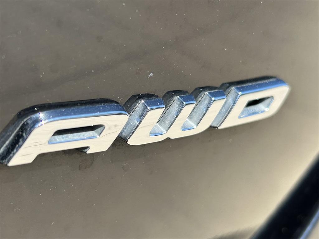 used 2024 Ford Edge car, priced at $23,422
