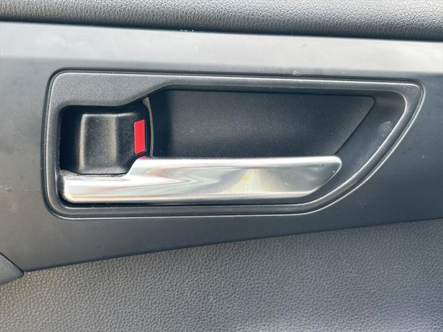 used 2021 Toyota Highlander car, priced at $30,891