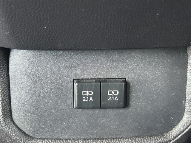 used 2021 Toyota Highlander car, priced at $30,891
