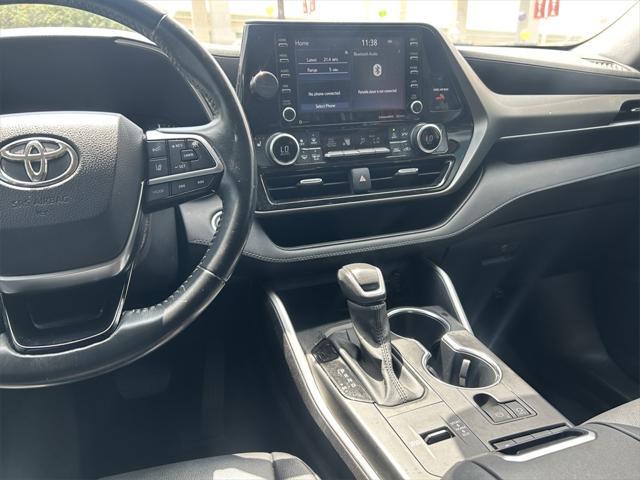used 2021 Toyota Highlander car, priced at $30,891