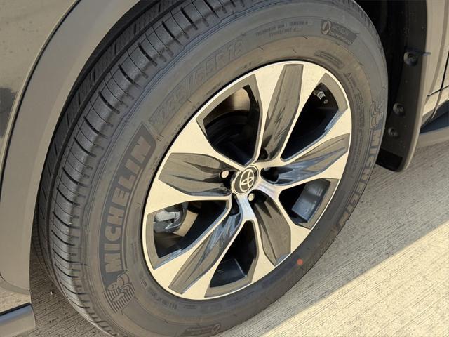 new 2025 Toyota Highlander car, priced at $44,886