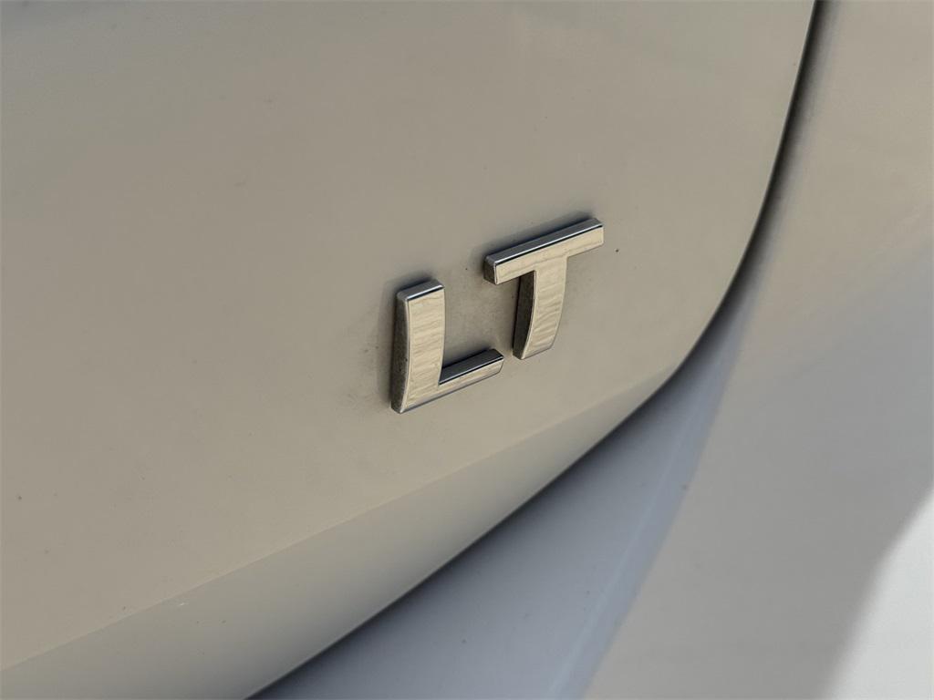 used 2024 Chevrolet Equinox car, priced at $21,644