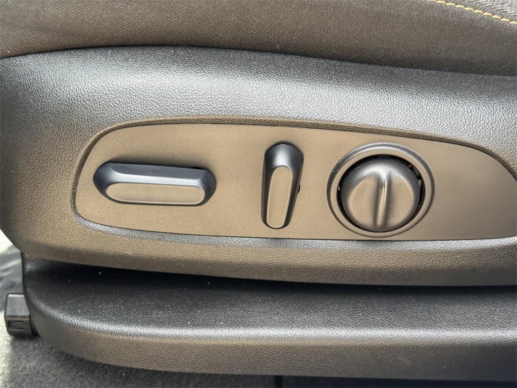 used 2024 Chevrolet Equinox car, priced at $21,644