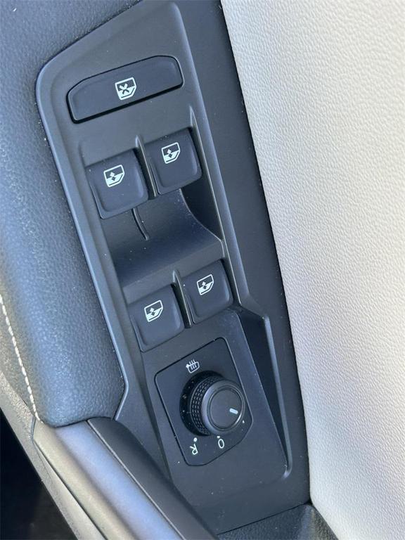 used 2022 Volkswagen Tiguan car, priced at $20,324