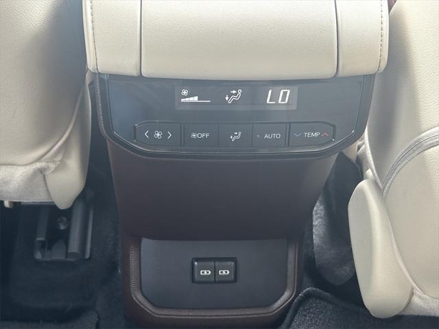 used 2022 Toyota Highlander car, priced at $39,351