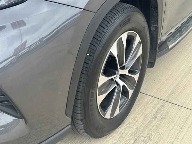used 2022 Toyota Highlander car, priced at $39,351