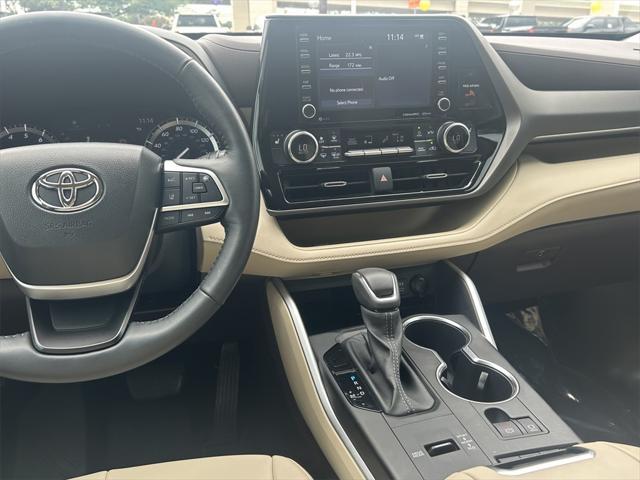 used 2022 Toyota Highlander car, priced at $39,351