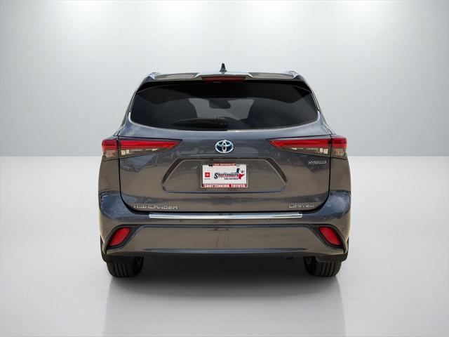used 2023 Toyota Highlander Hybrid car, priced at $45,891