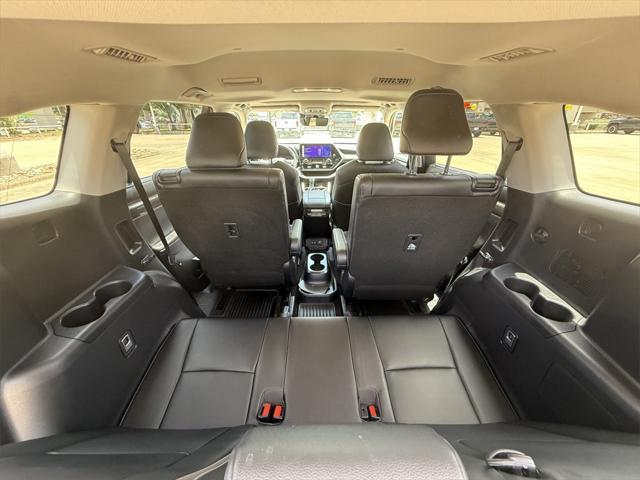 used 2023 Toyota Highlander Hybrid car, priced at $45,891