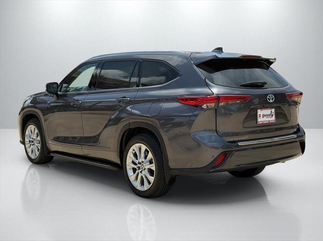 used 2023 Toyota Highlander Hybrid car, priced at $45,891