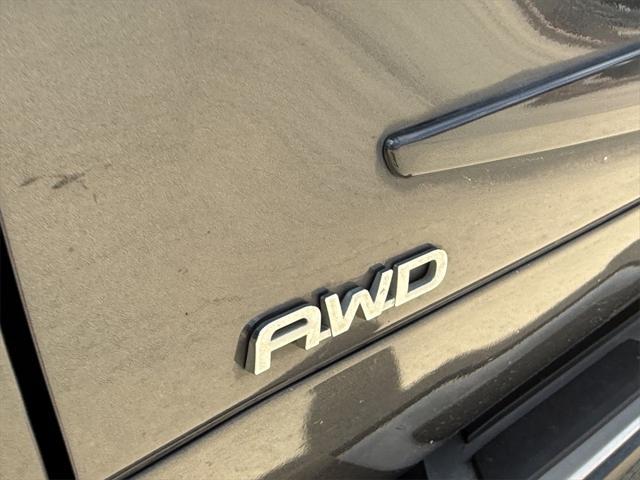 used 2023 Toyota Highlander Hybrid car, priced at $45,891