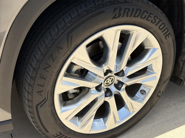 used 2023 Toyota Highlander Hybrid car, priced at $45,891