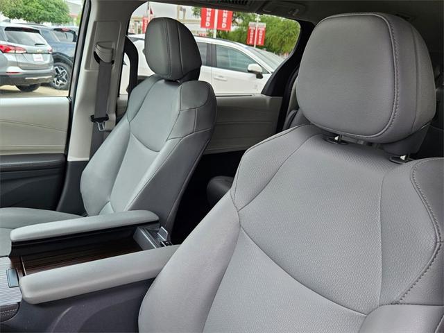 used 2023 Toyota Sienna car, priced at $40,644