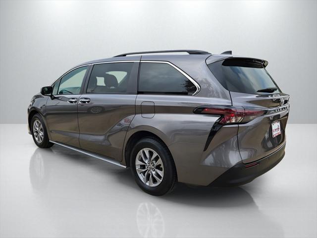 used 2023 Toyota Sienna car, priced at $40,644