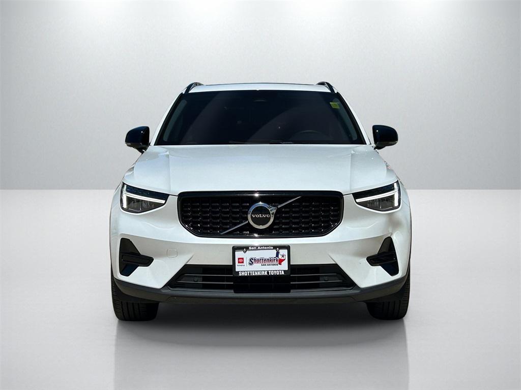 used 2024 Volvo XC40 car, priced at $25,772