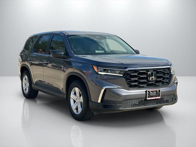 used 2023 Honda Pilot car, priced at $33,411