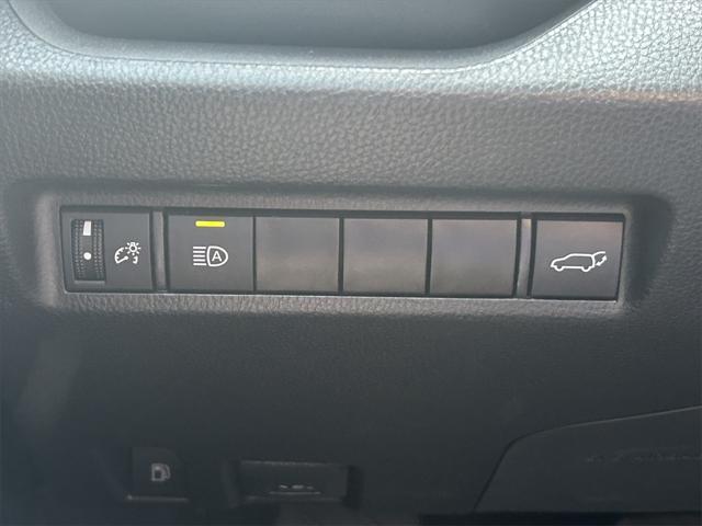 used 2022 Toyota RAV4 Hybrid car, priced at $32,892