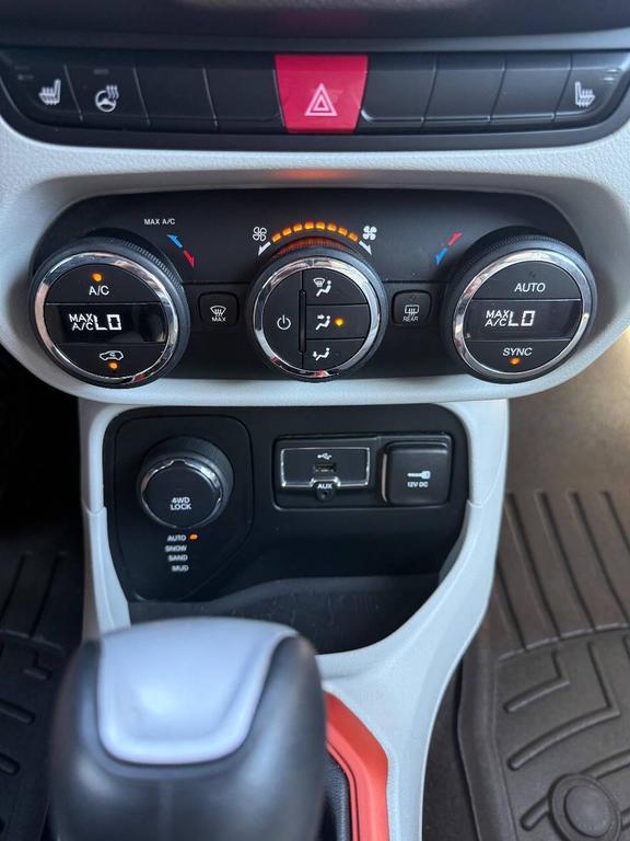used 2015 Jeep Renegade car, priced at $10,495