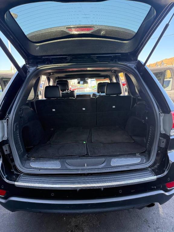 used 2015 Jeep Grand Cherokee car, priced at $11,995