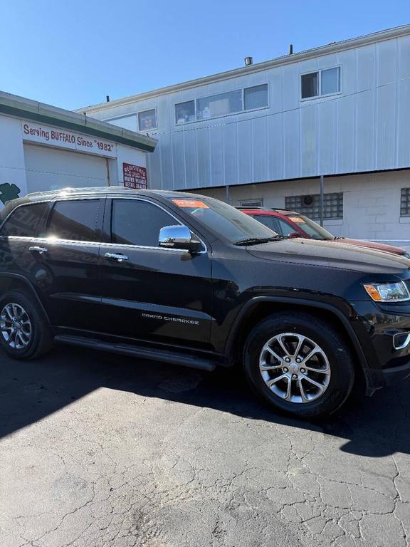 used 2015 Jeep Grand Cherokee car, priced at $11,995