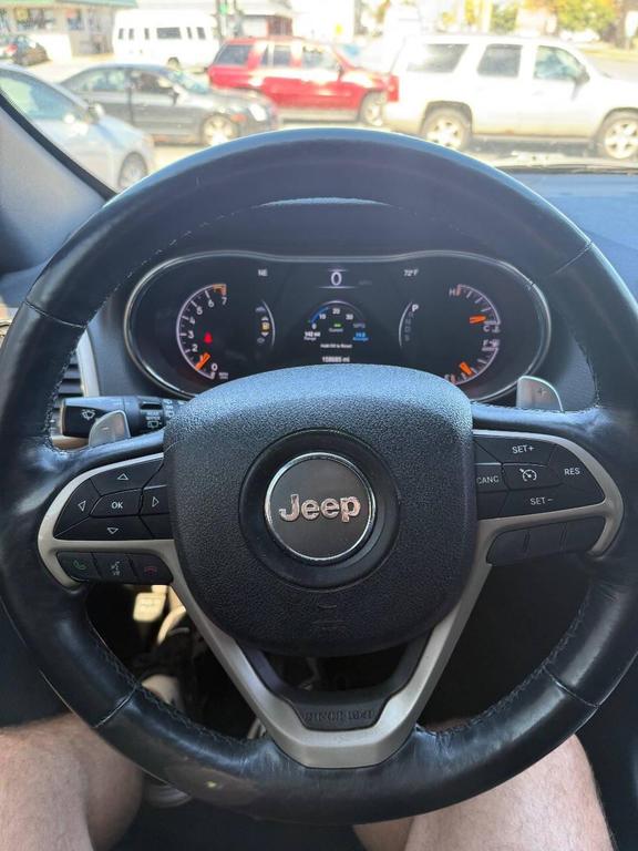 used 2015 Jeep Grand Cherokee car, priced at $11,995