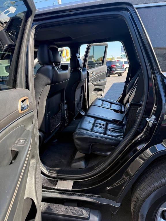 used 2015 Jeep Grand Cherokee car, priced at $11,995