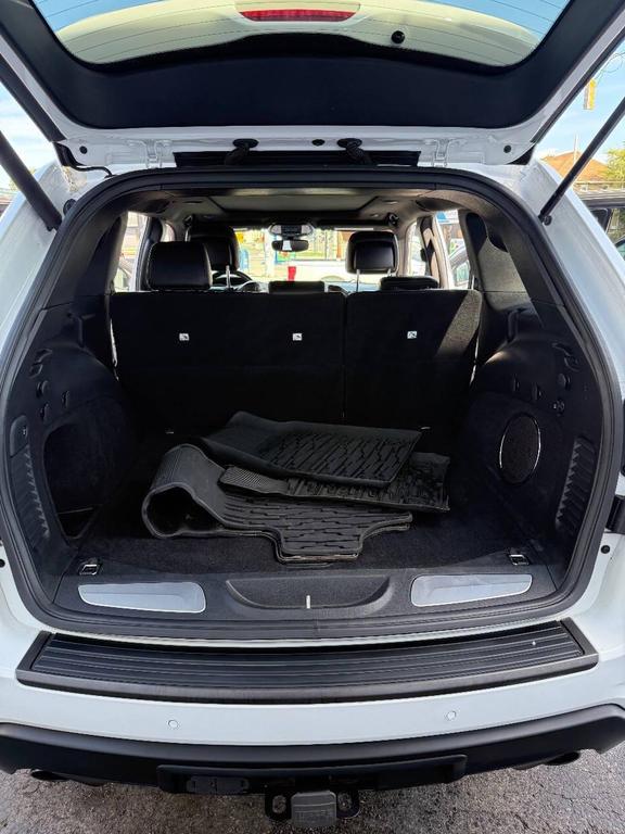 used 2018 Jeep Grand Cherokee car, priced at $17,995