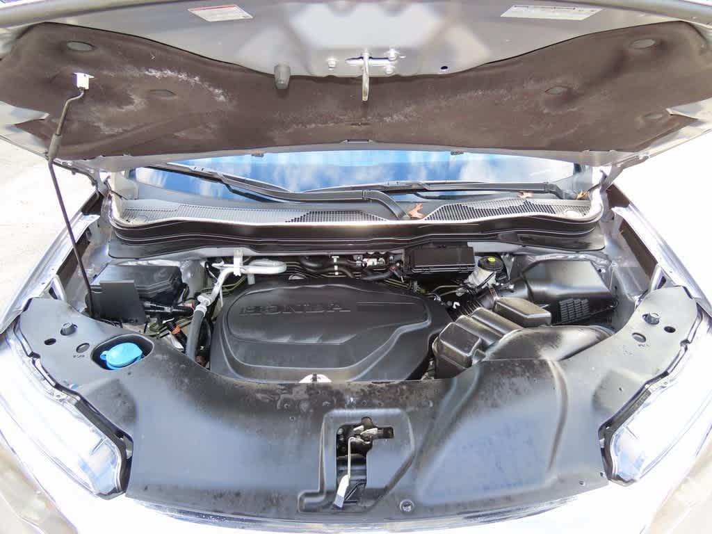 used 2022 Honda Pilot car, priced at $30,695