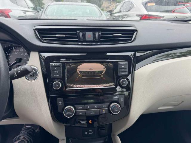 used 2022 Nissan Rogue Sport car, priced at $22,695