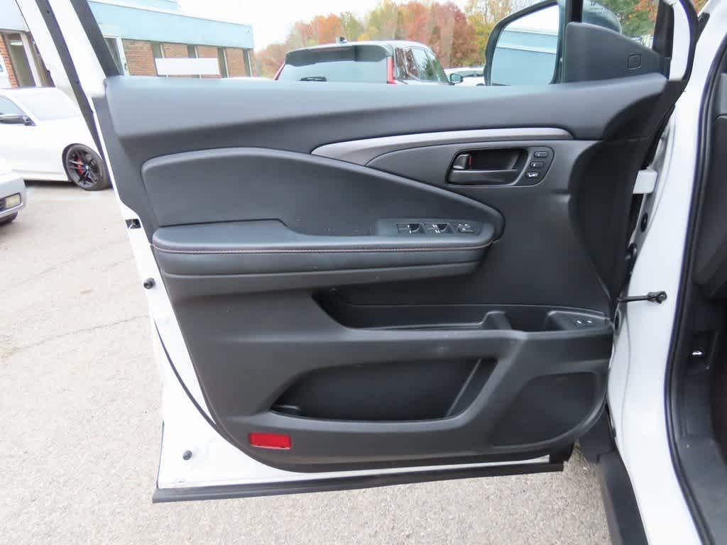 used 2023 Honda Passport car, priced at $30,995