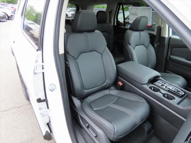 new 2025 Honda Pilot car, priced at $53,405
